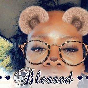 Meet your Posher, Carmen